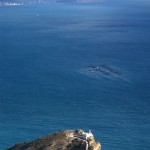 Faro de El Albir y peñon de Ifach al fondo