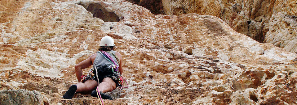 Poli en el sexto largo, el más difícil de la vía UBSA al Peñon de Ifach