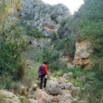 Barranco que da acceso a la cala de los Testos y a la vía