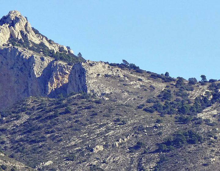 Maigmó visto desde la vía verde