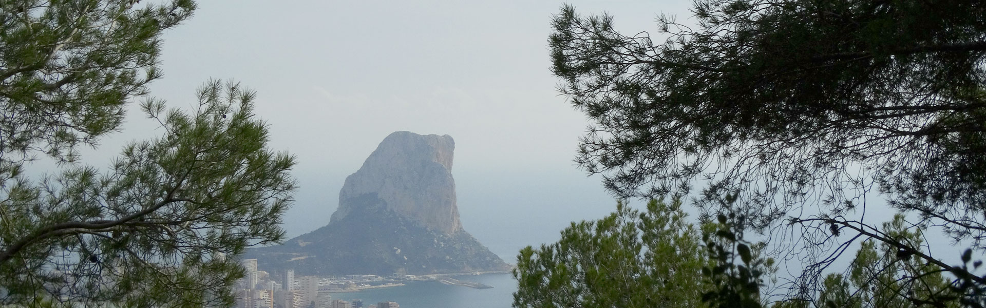 Peñón de Ifach desde la Sierra de Oltá