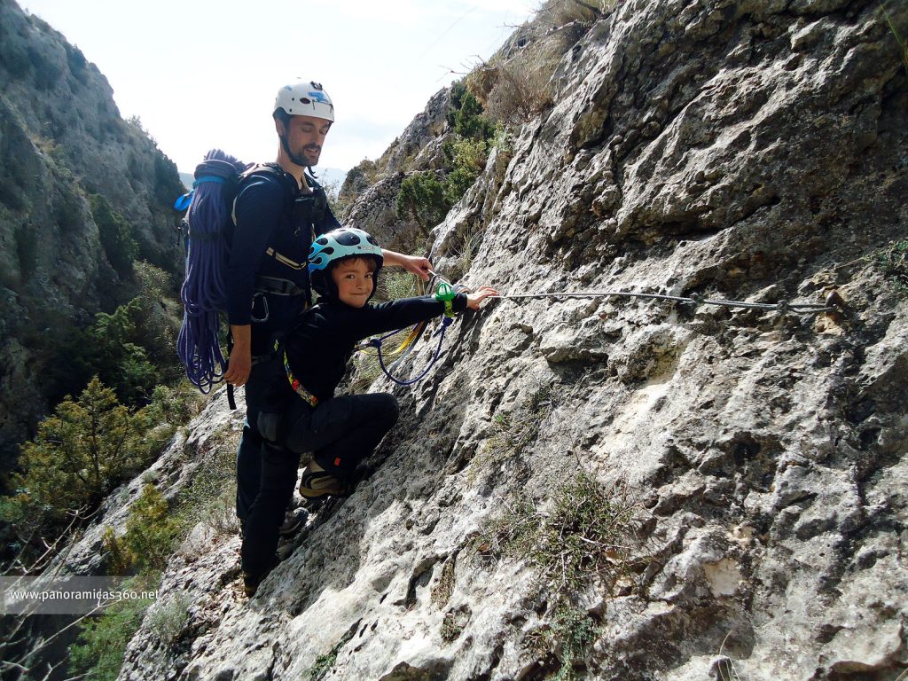 Pau en el primer cable del barranco