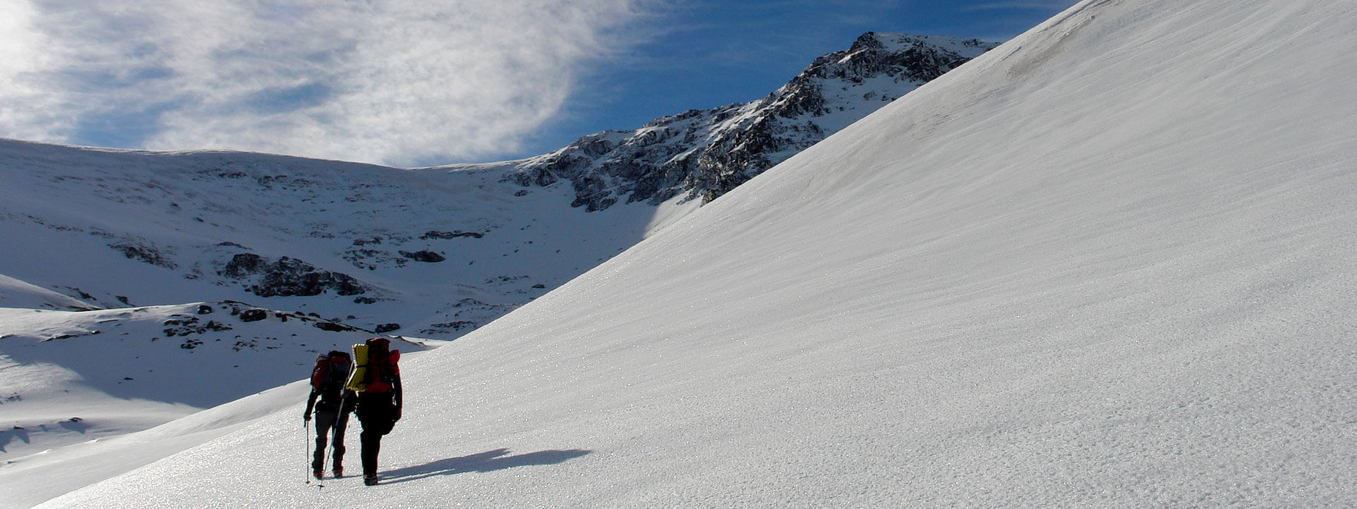 Cruzando los Lavaderos de la Reina en Sierra Nevada