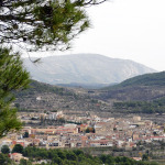 Torremanzanas desde la loma del Pico Montagut. Aitana al fondo