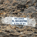 Placa indicativa al inicio de la vía