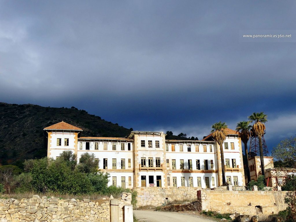 Balneario / Preventorio de Aigües de Busot abandonado