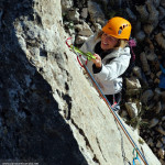 Tamara escalando el único tramo que exige técnica de escalada