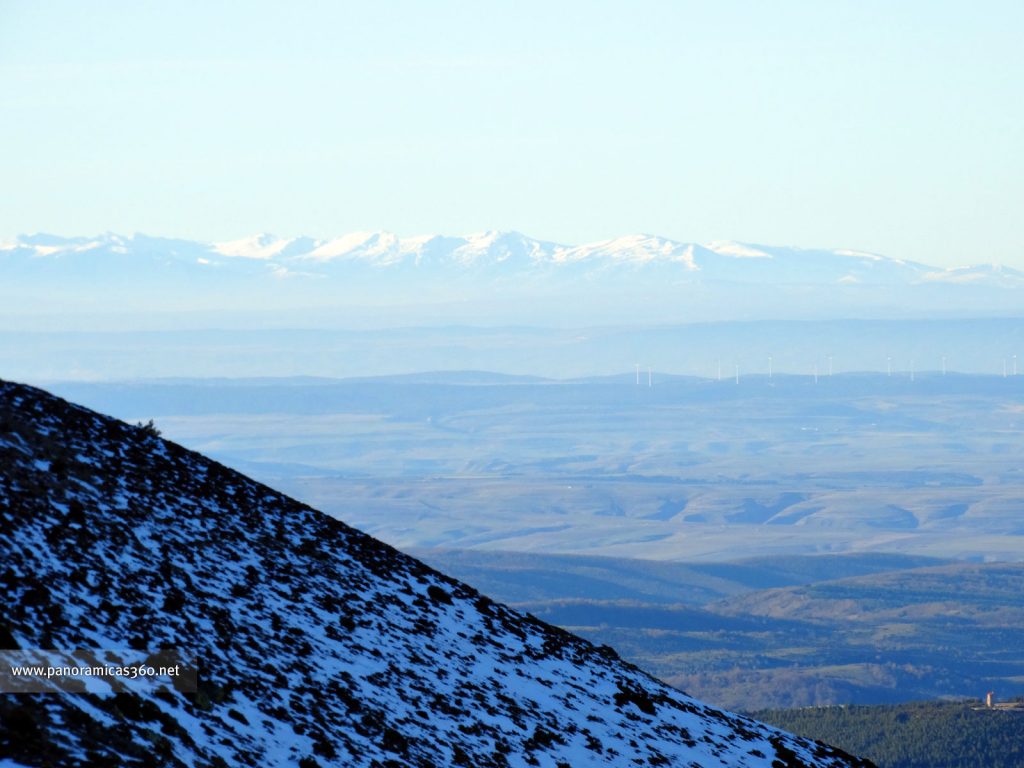 Picos de Europa desde la Sierra de la Demanda