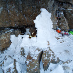 Por la mañana algunos ladrillos de nieve habían caído