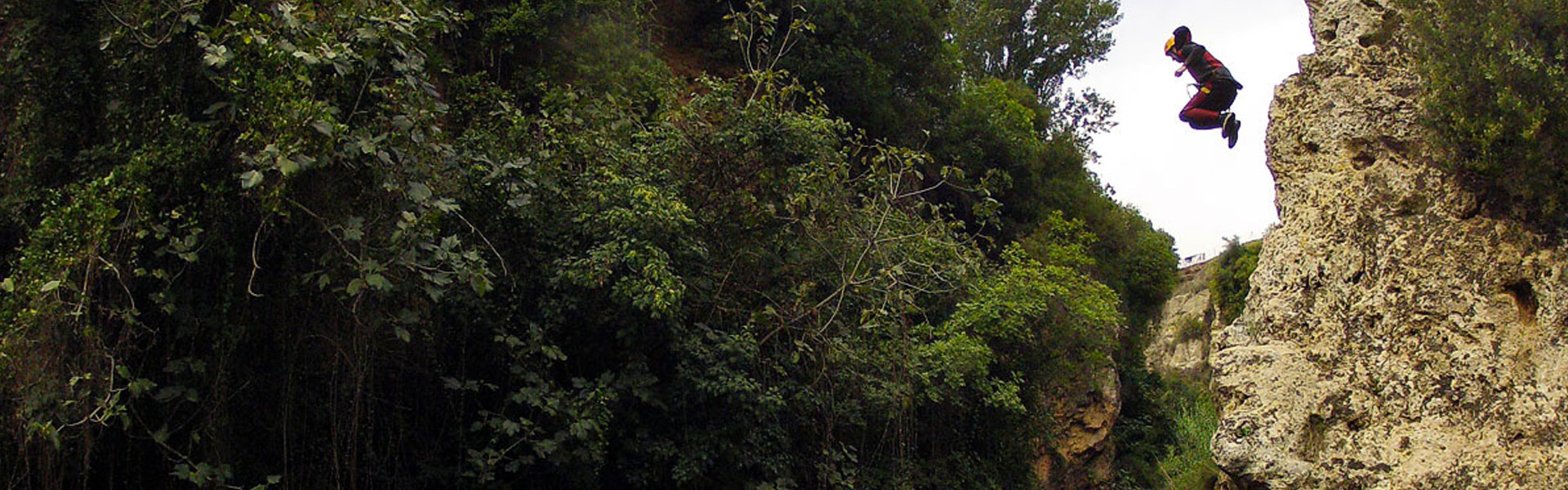 Salto en el barranco Gorgo de la Escalera