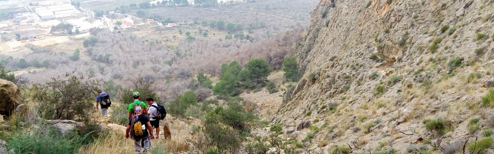 Bajando de la vía Momentos Carrozas