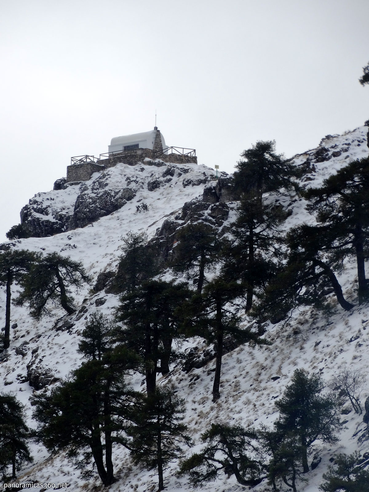 Caseta de vigilancia en el monte Navalperal. Sierra de Segura
