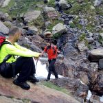 Lidón cruzando el río Cinqueta de la Pez