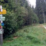 Múltiples señales mostrando las distintas posibilidades senderistas en Alemania