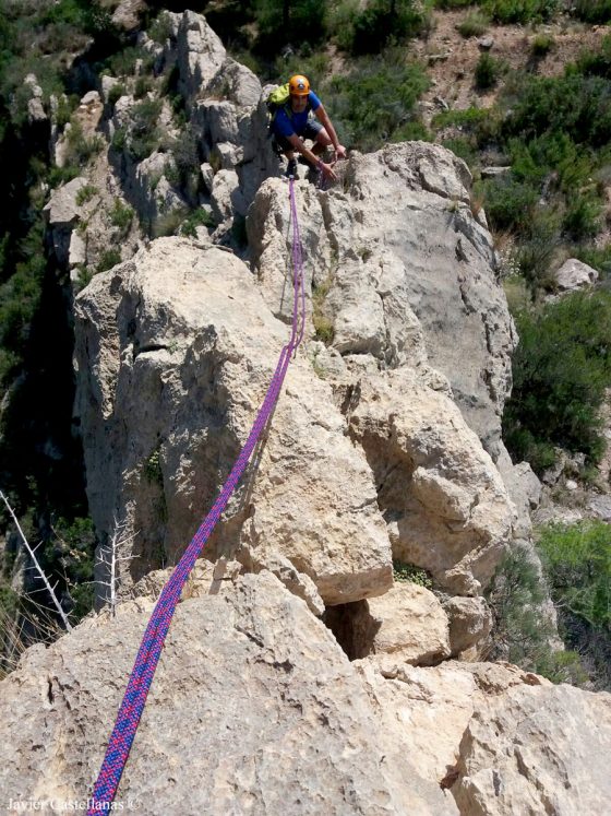 escalando la cresta de l´Esquenal de l´Ase en el Cabeçó d´Or