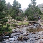 Óscar cruzando el barranc de Sotllo