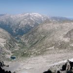 Valle glaciar de Besiberris. Detrás los Malditos