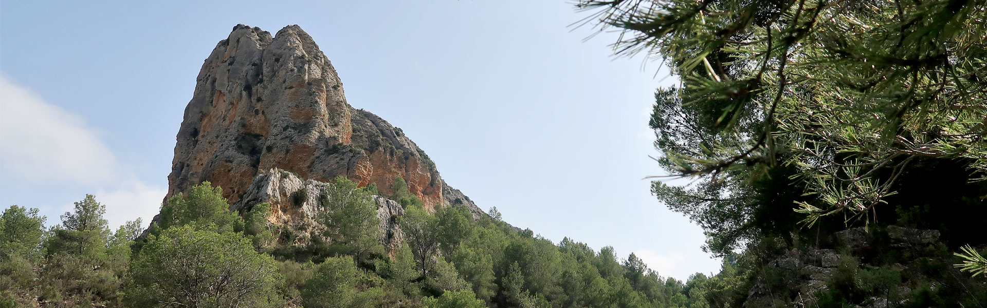 Peñas de Roset vistas desde Cuatro barrancos en el PR-CV 112