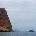 Peñas del Arabí, isla Mitjana y Peñón de Ifach al fondo