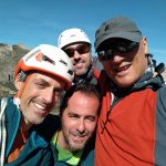 Escaladores en la cumbre del Cabeçonet