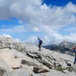 Caminando hacia la base del Pico Ramougn