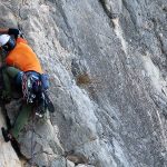 El Libro de Eibon + Patricia Rítmica (230 m, 6a+). Escalada clásica en el Cabeço d'Or