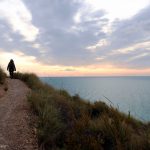 Caminando junto al Mediterráneo