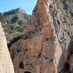 Estrecho de Mascarat. Aguja Inferior en primer plano y Sierra de Oltá en segundo