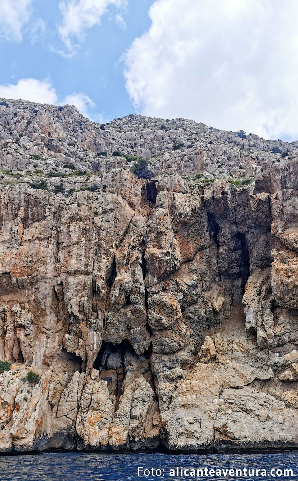 Acantilados del Morro de Toix. Sierra de Toix