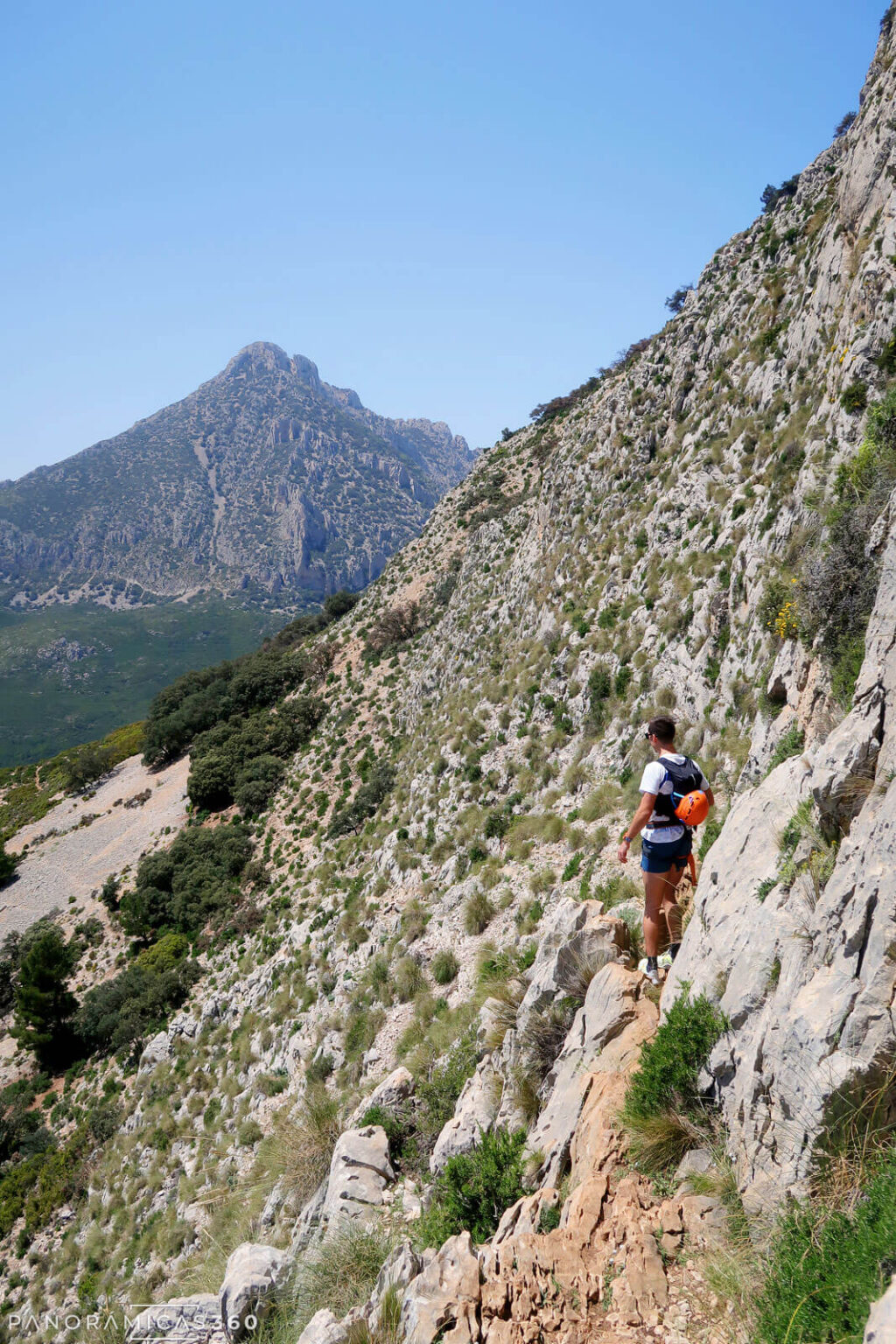 Passet del Cigarrí. Puig Campana al fondo
