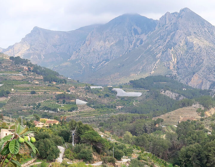 Vertiente oeste de la Sierra de Bernia