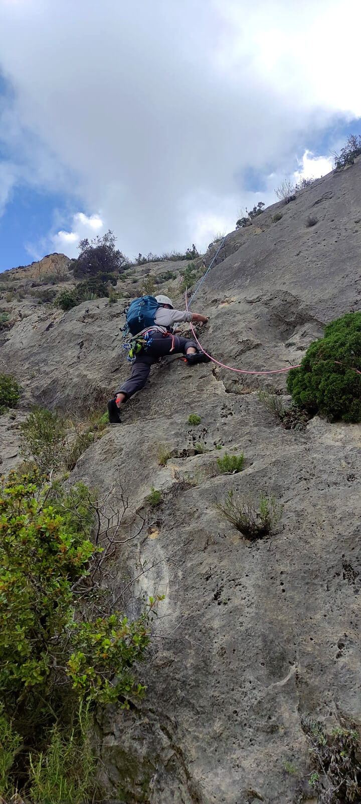 Fer escalando en el primer largo