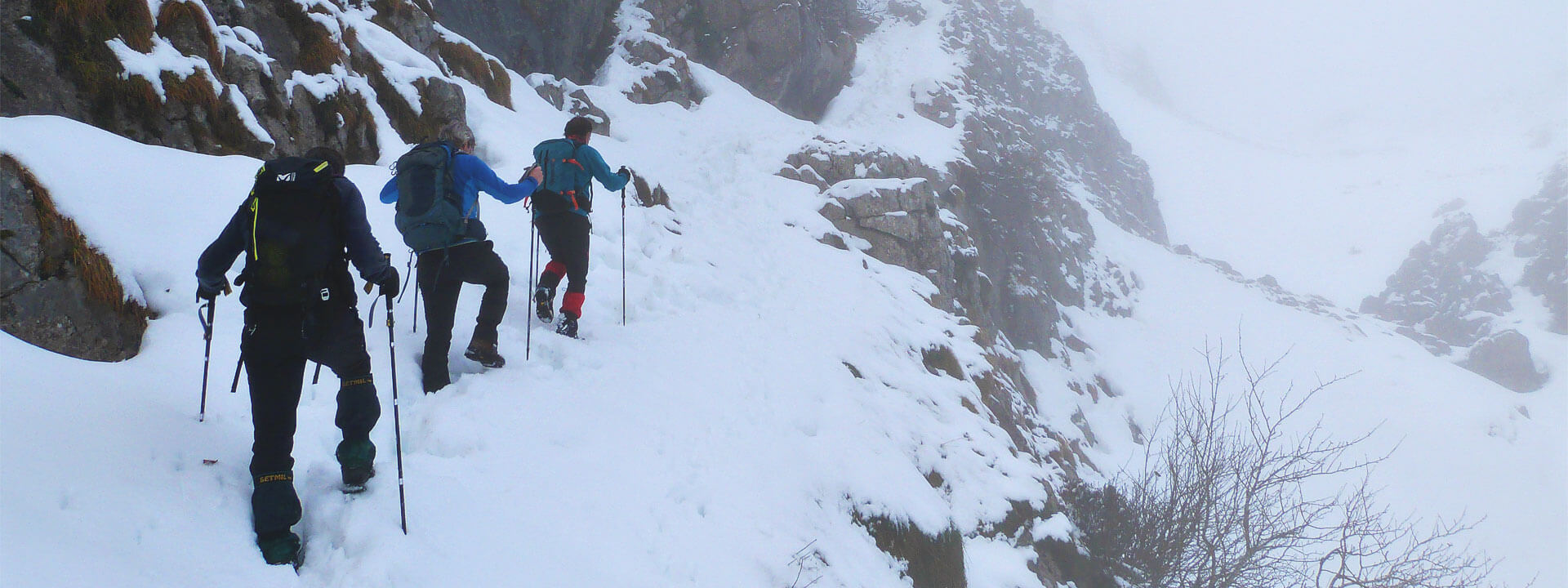 Ascendiendo al Aizkorri por la nieve