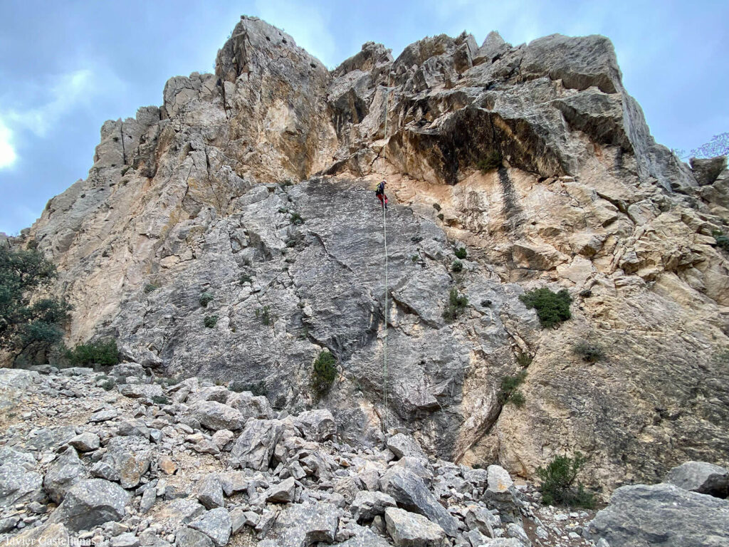 Rápel de bajada de la Cima Grande, Cresta de las Jotas