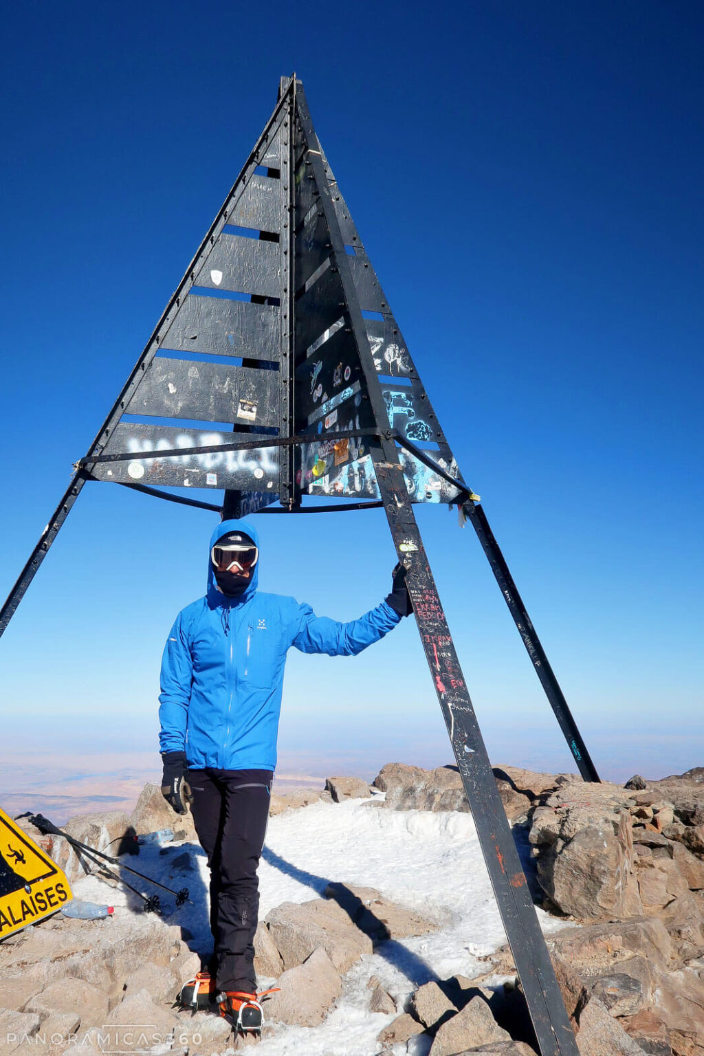 En la cumbre del Toubkal