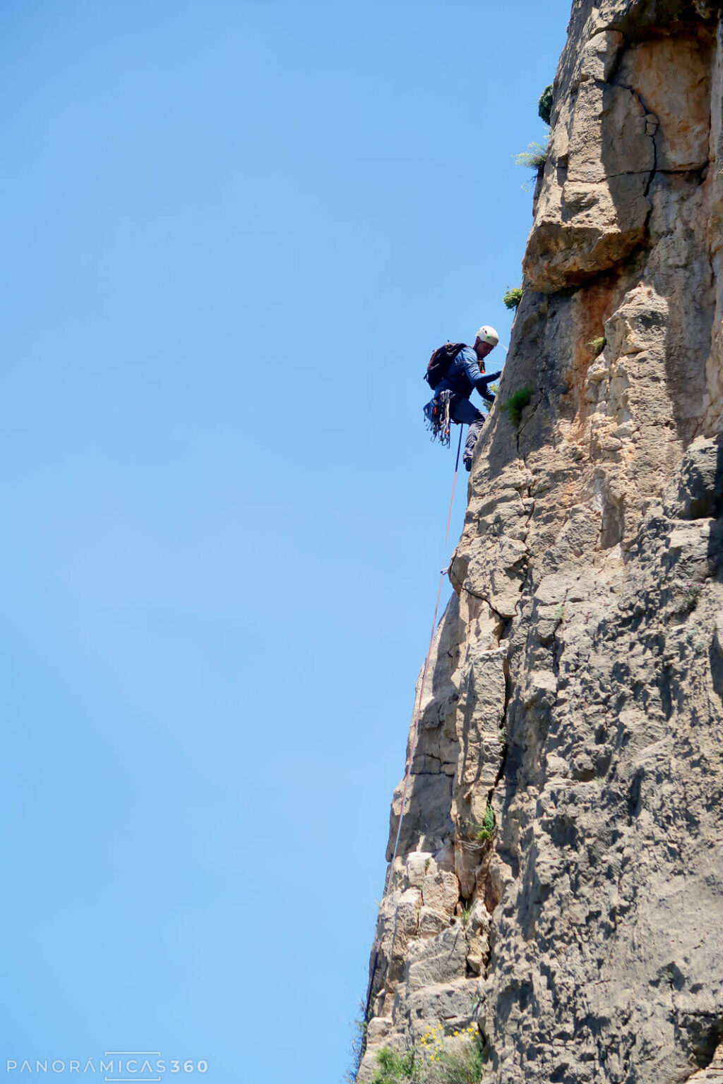 Un escalador recorre la Rafa Gutiérrez