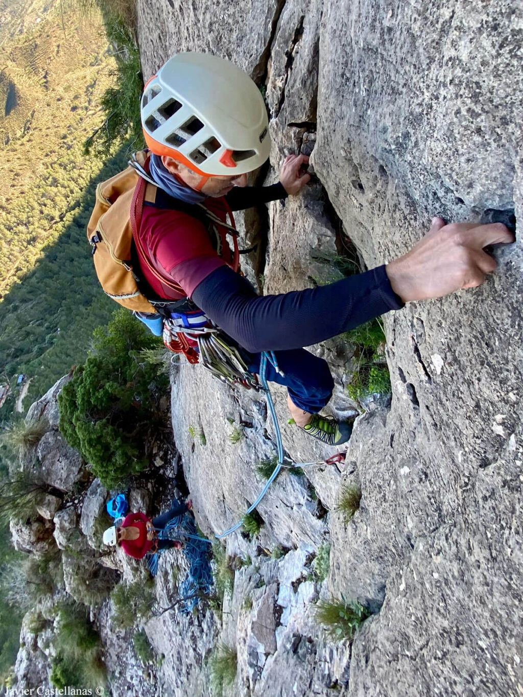 Escalando el primer largo