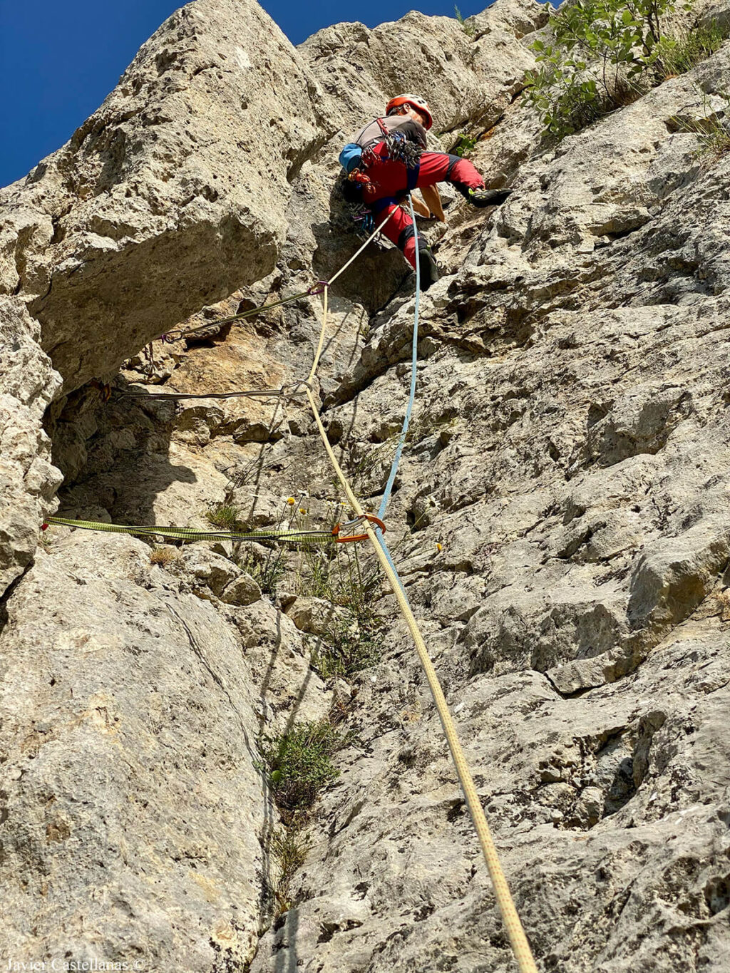 Escalando el primer largo