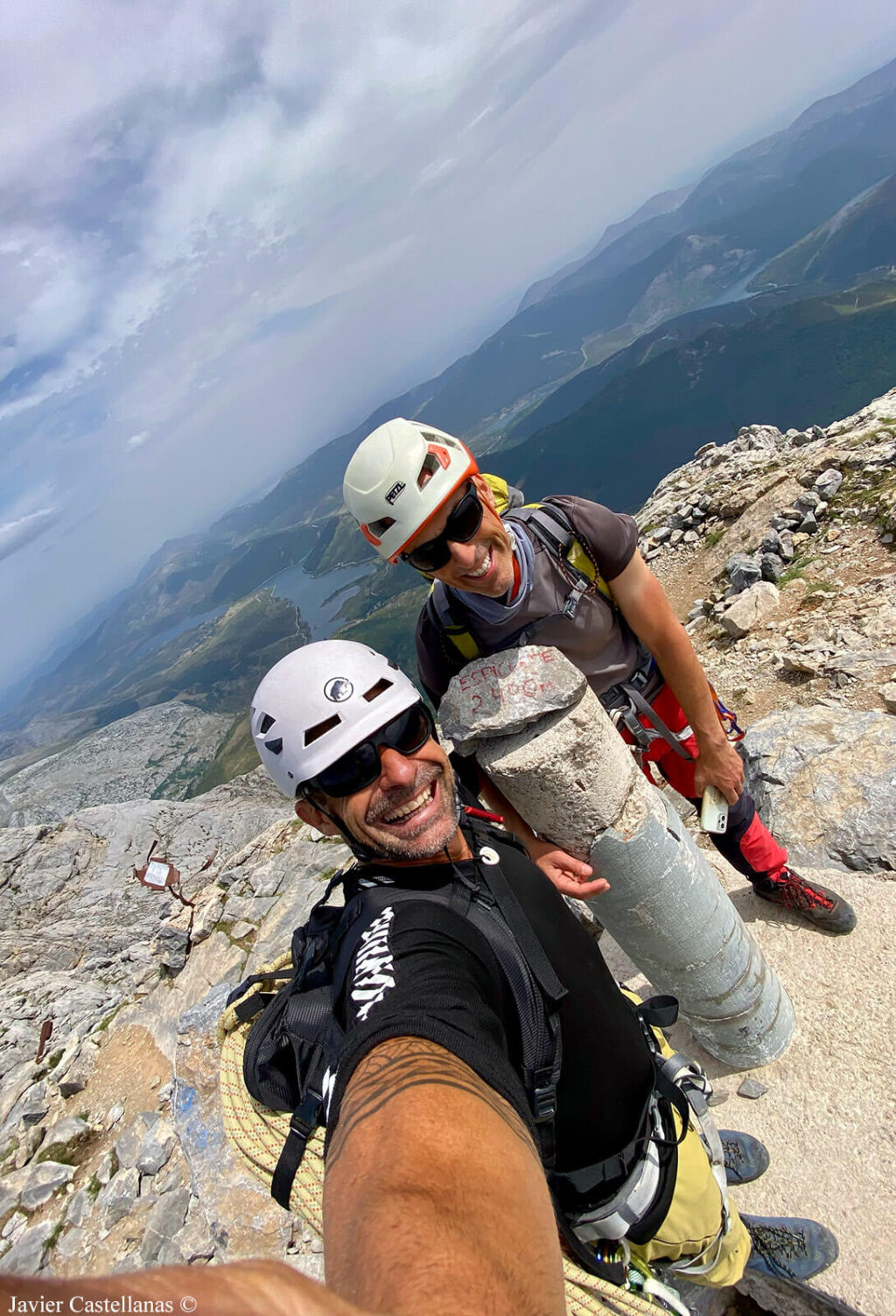 Javi y yo en la cumbre del Espigüete