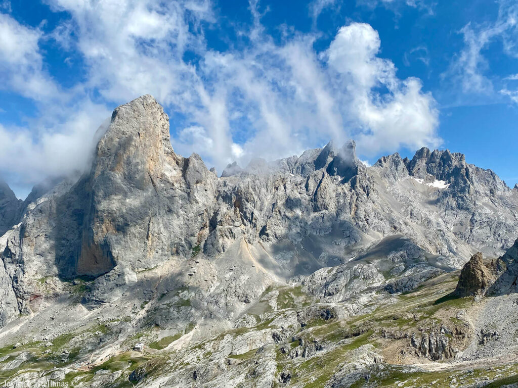 Picu Urriellu o Naranjo de Bulnes