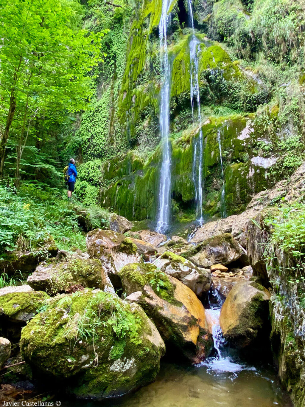 Observando el Saltu'l Caleyu