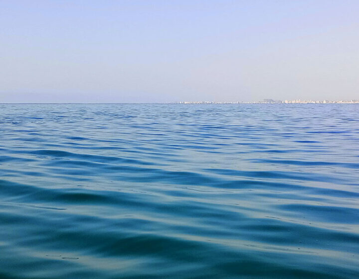 Paddle SUP en la cala del Xarco