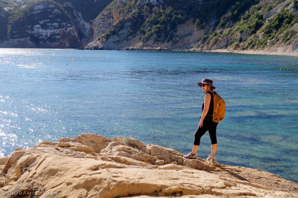 Cris cerca de Cala Barraca