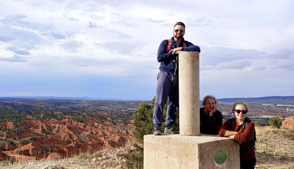 David, Isabel y Cris en la Muela de Teruel